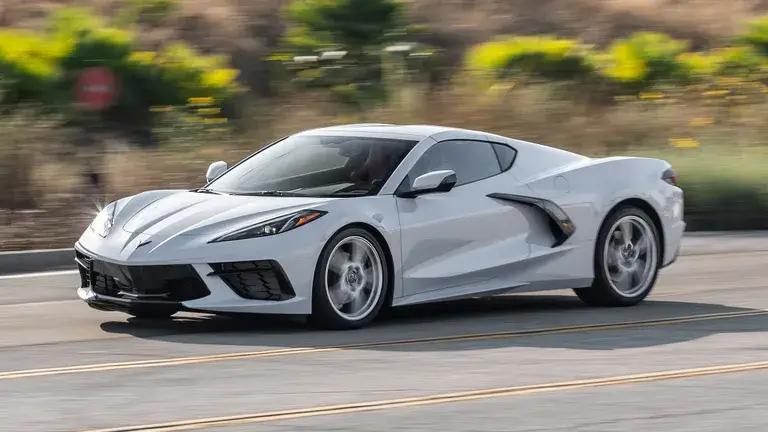 2020-chevrolet-corvette-1lt-23
